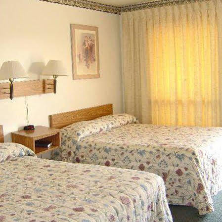 Viking Jr. Motel Saint Peter ภายนอก รูปภาพ